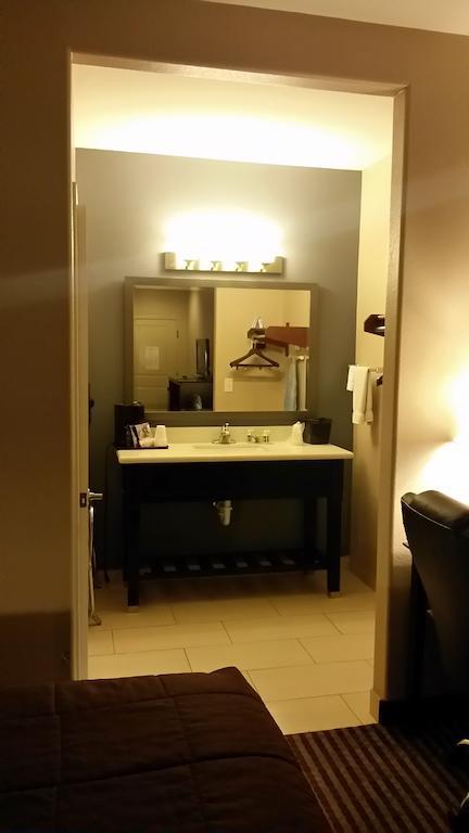 Atria & Hotel 2*